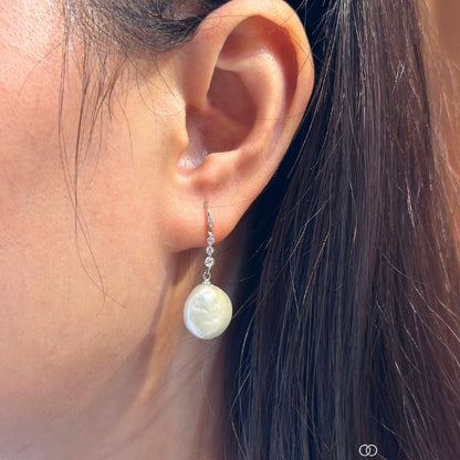 Glamour Drop Earring